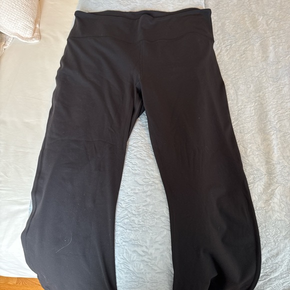 Lululemon Groove Nulu High-Rise Flared Pant - Picture 1 of 4